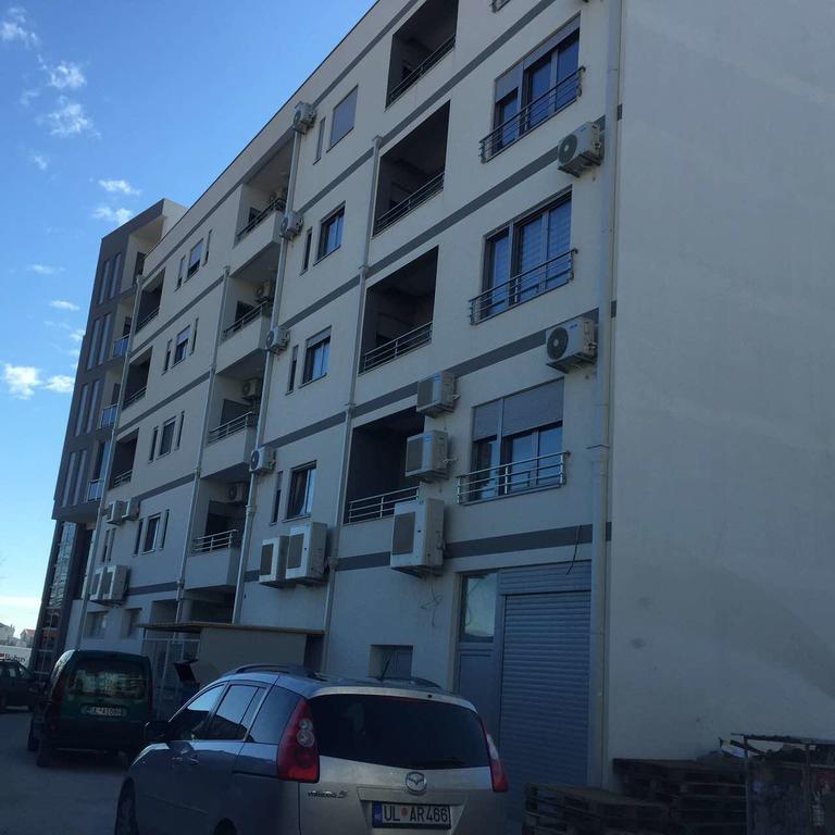Apartman Dajana 울친 외부 사진