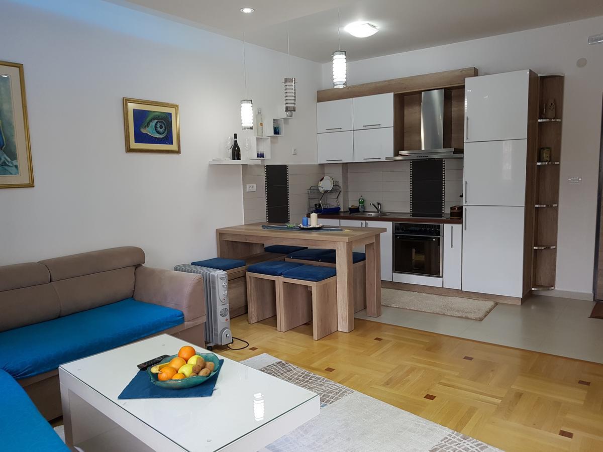 Apartman Dajana 울친 외부 사진
