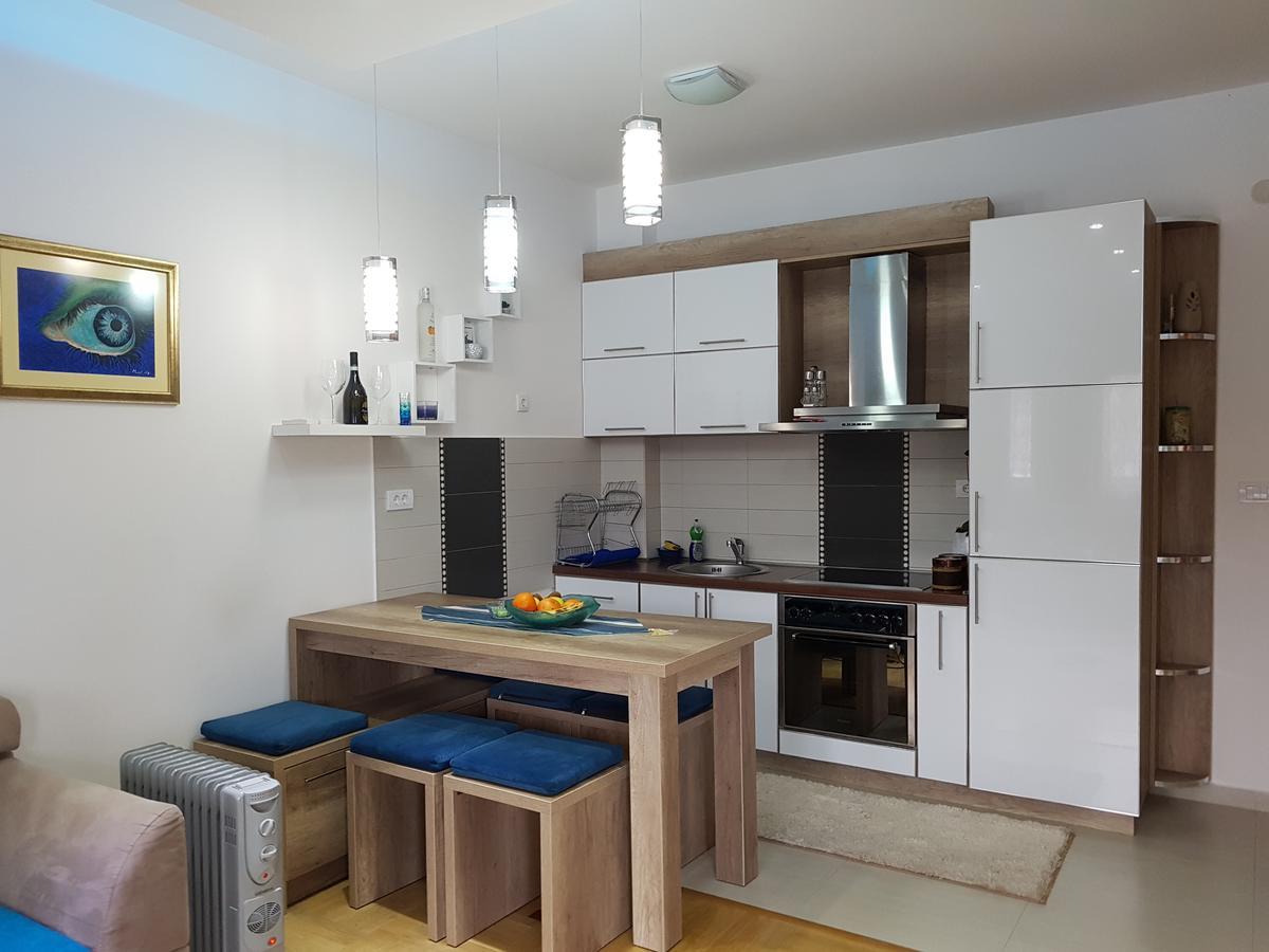 Apartman Dajana 울친 외부 사진