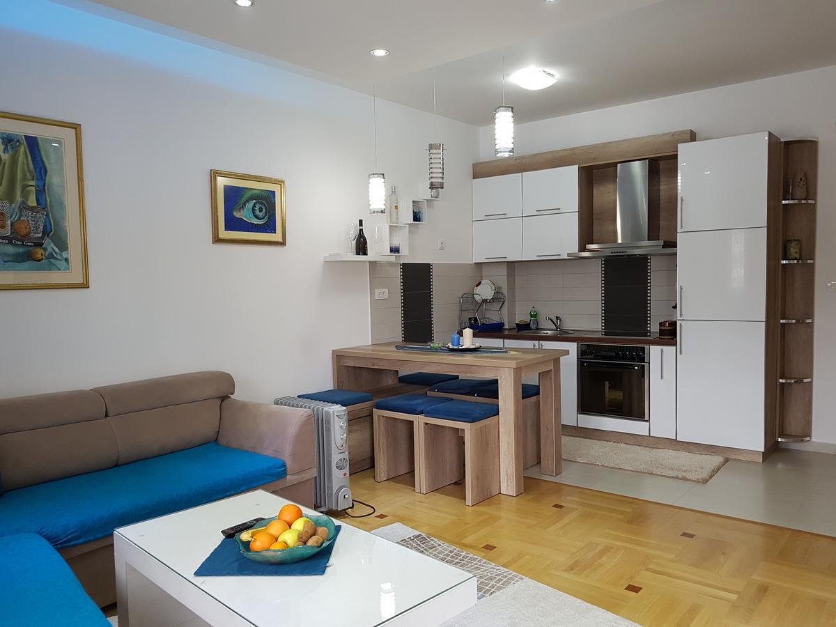 Apartman Dajana 울친 외부 사진