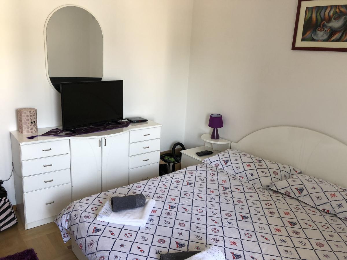 Apartman Dajana 울친 외부 사진