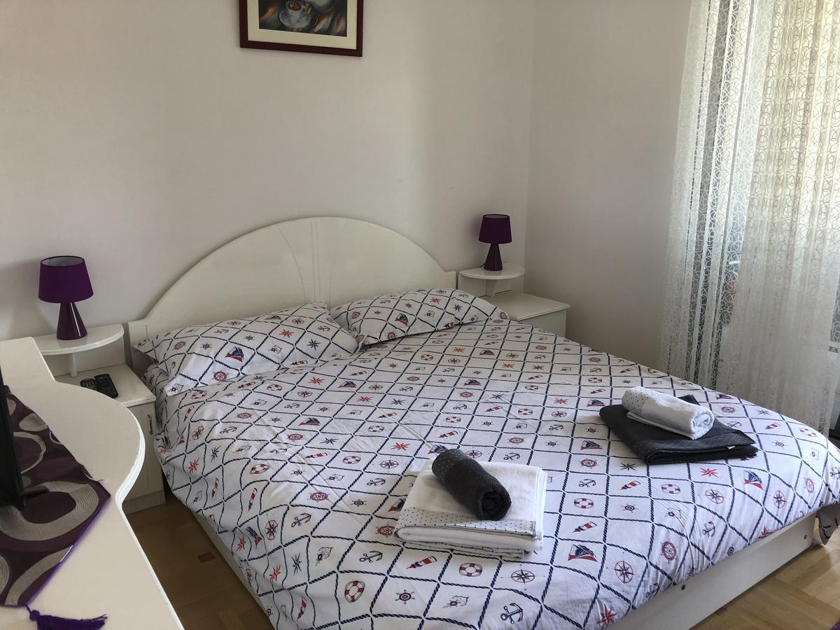 Apartman Dajana 울친 외부 사진
