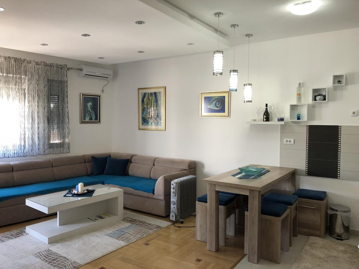 Apartman Dajana 울친 외부 사진