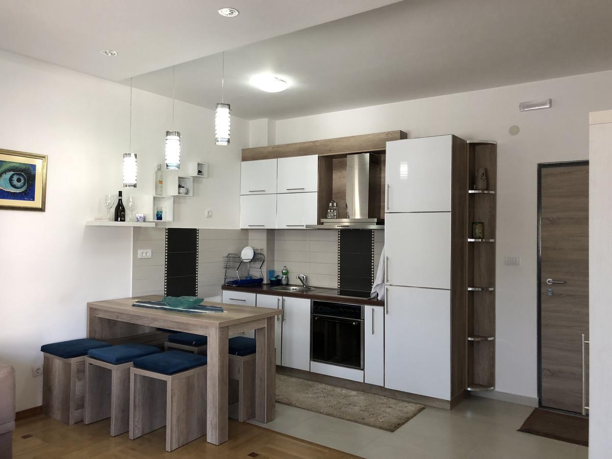 Apartman Dajana 울친 외부 사진